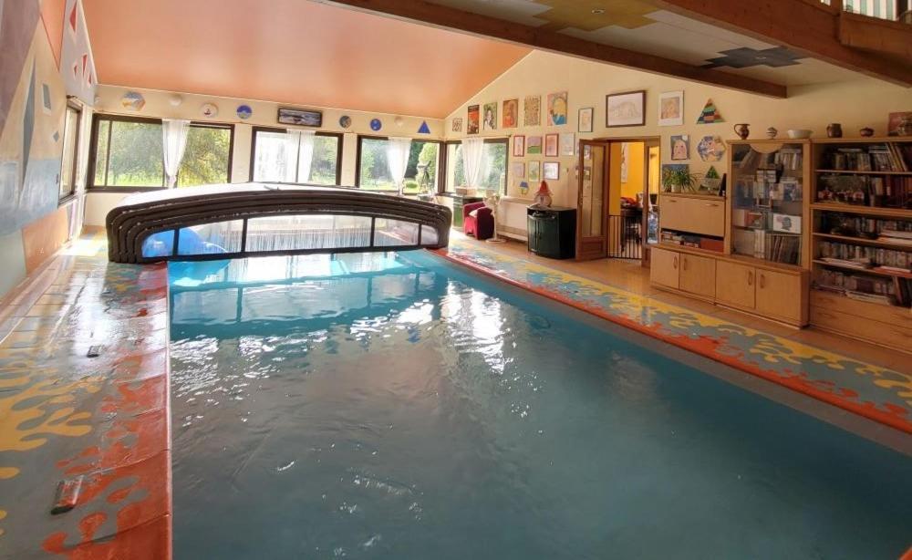 Bed and Breakfast Le Domaine Des Sources Landévant Exterior foto